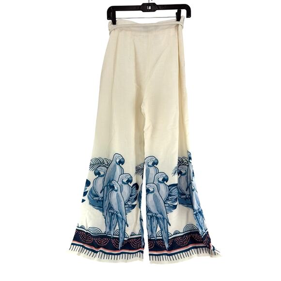 No Pise La Grama Women's Blue Macaw Print La Colina Pants Size 4 - Picture 8 of 8